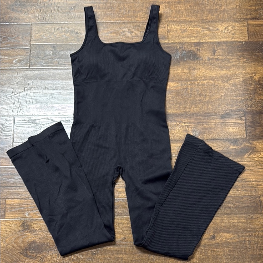 OQQ Black Sleeveless Ribbed Jumpsuit XL